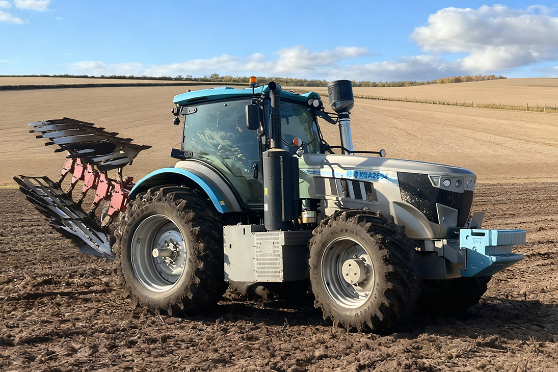 KGA2204轮式拖拉机.jpg